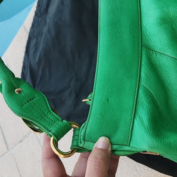 B Makowsky Genuine Leather Shoulder Bag - Picture 11 of 14